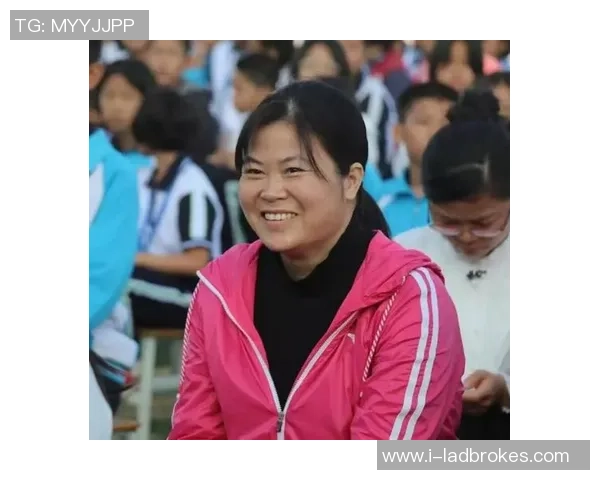 青春与梦想交织的少女足球视频展现她们的拼搏与热情